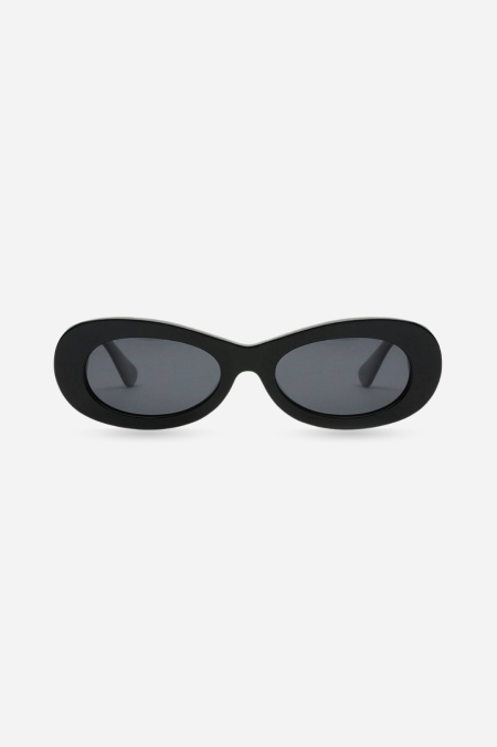 SoHo / Black